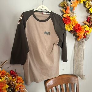 Levis red tab 3/4 sleeve heavier weight t shirt